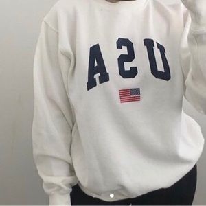 USA white hoodie